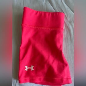 UNDERARMOUR hot pink short bike shorts